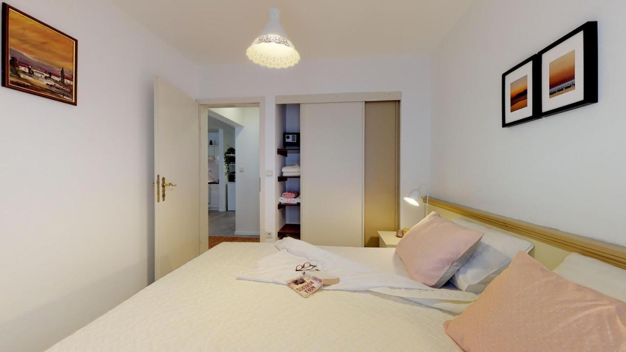 Mirta Deluxe Superior 5 Star Apartment, Your Piece Of Heaven By The Sea & Park, With Sea & Park View Novigrad Istria Εξωτερικό φωτογραφία