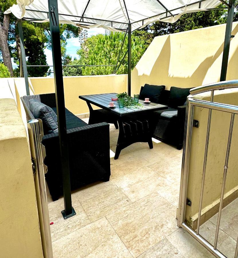 Mirta Deluxe Superior 5 Star Apartment, Your Piece Of Heaven By The Sea & Park, With Sea & Park View Novigrad Istria Εξωτερικό φωτογραφία
